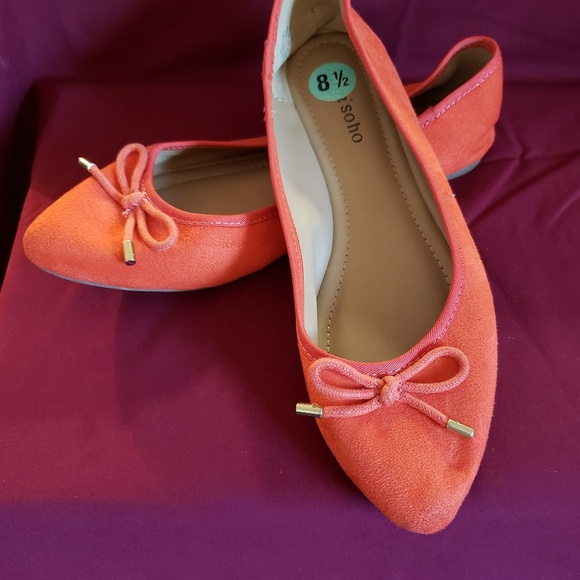 Shoes - Picture 2 of 2